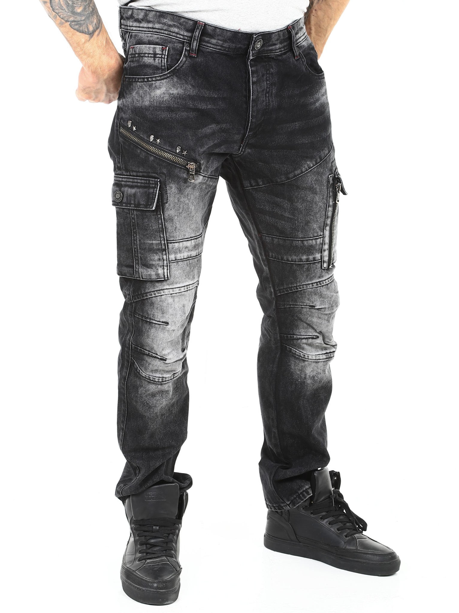 Cipo Baxx Lacerate Grey 2026_2.jpg