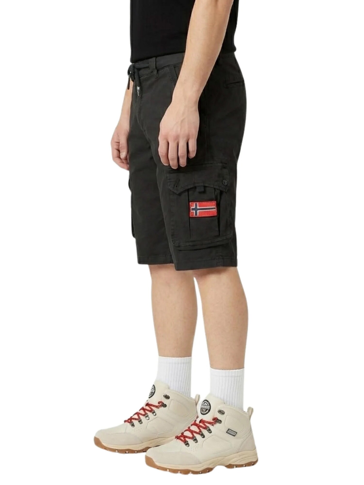Phenix Geo Norway Shorts Black 2.jpg