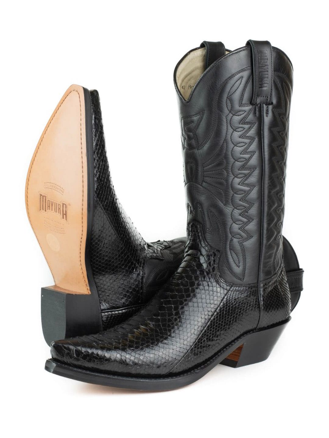 mayura-boots-1920-fr-black-python-black-box (8).jpg